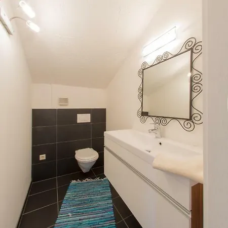 Mynest Apartment